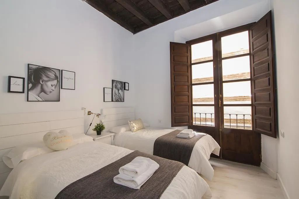 Zahira Suites غرناطة